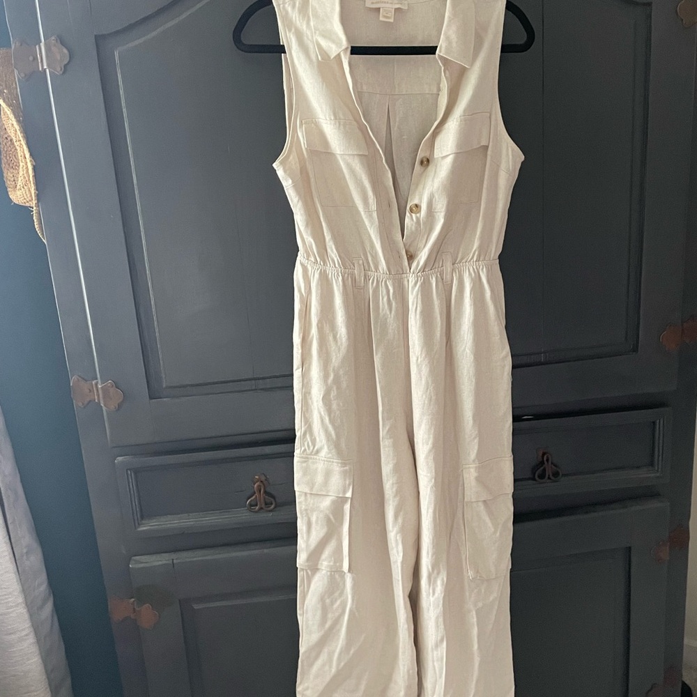 Monteau Cream Sleeveless Jumpsuit